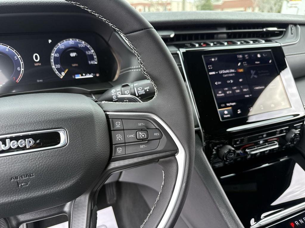 Jeep Grand Cherokee Laredo X 4X4 - Thumbnail 16