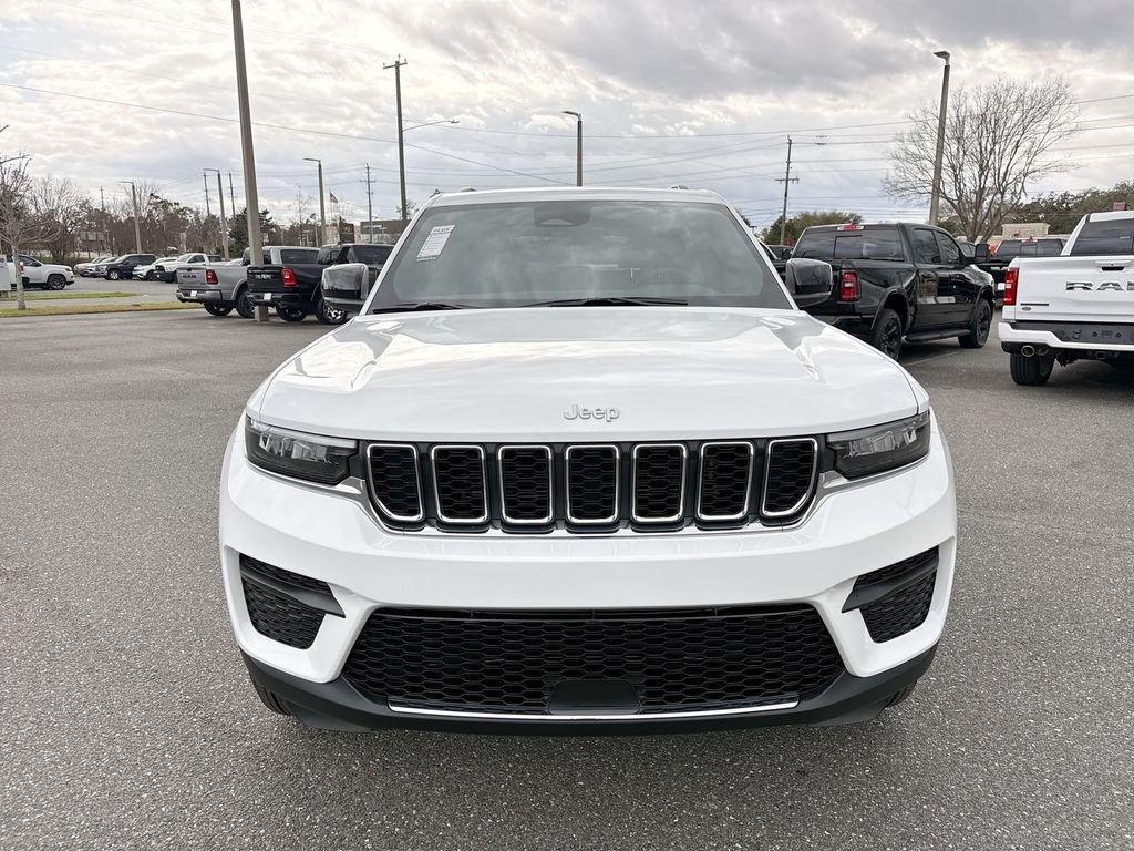 Jeep Grand Cherokee Laredo X 4X4 - Thumbnail 9