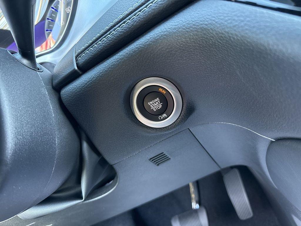 Chrysler Pacifica Limited - Thumbnail 20