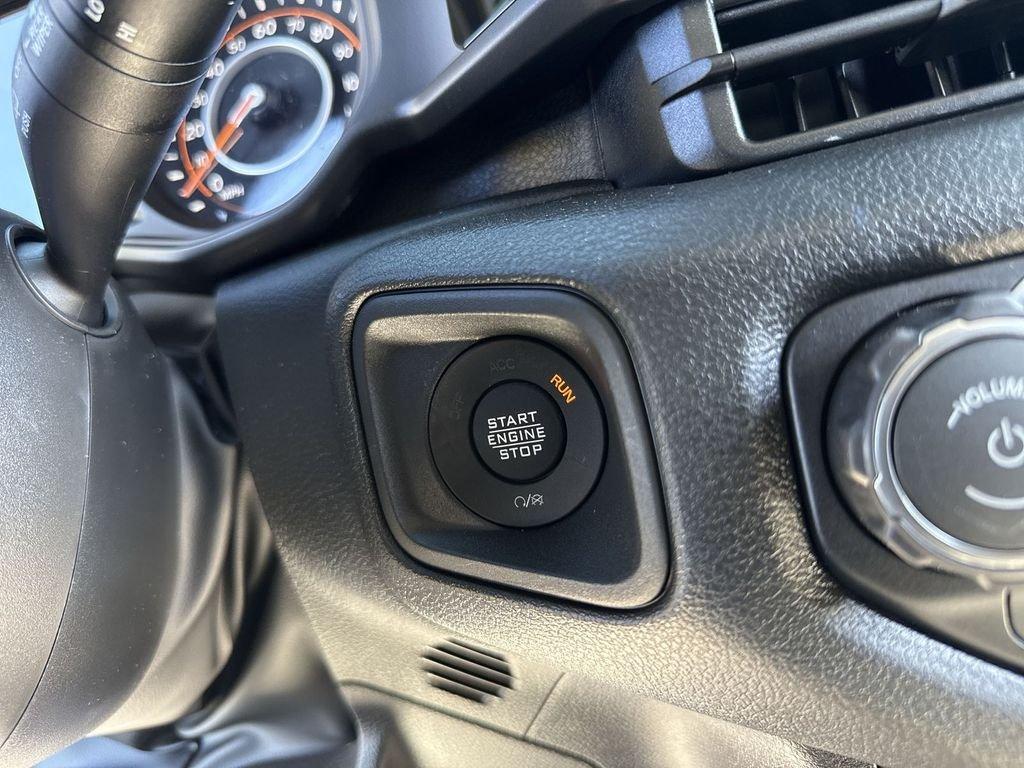 Jeep Wrangler 4-Door Sport S - Thumbnail 20