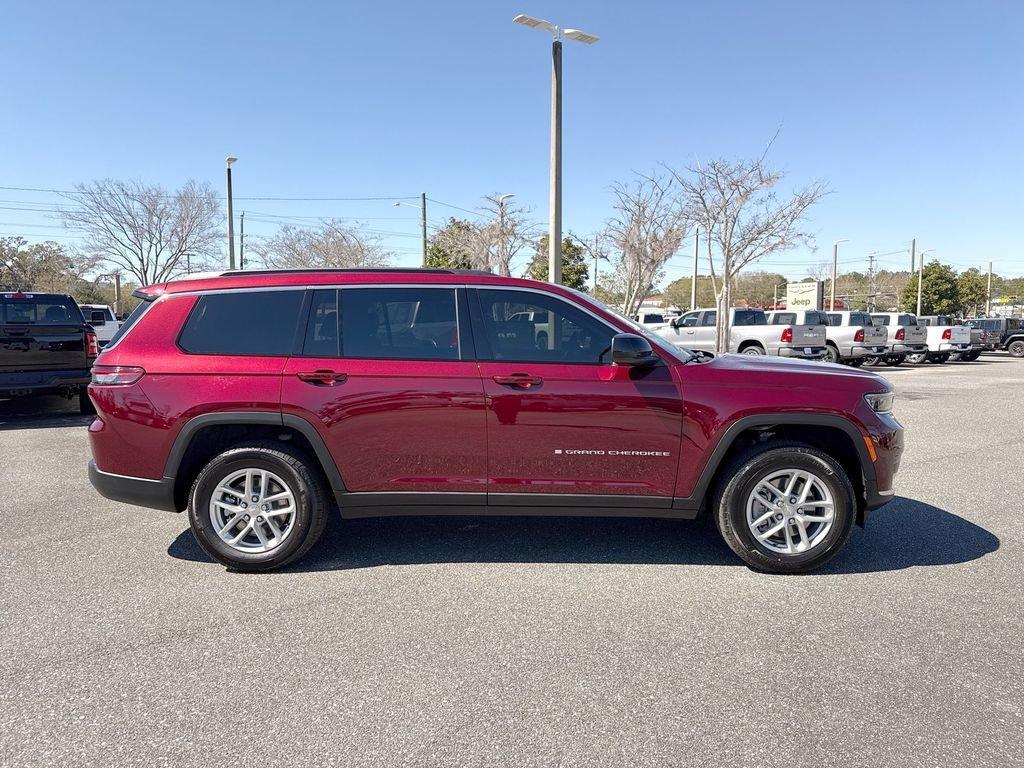 Jeep Grand Cherokee L Laredo X 4X4 - Thumbnail 3