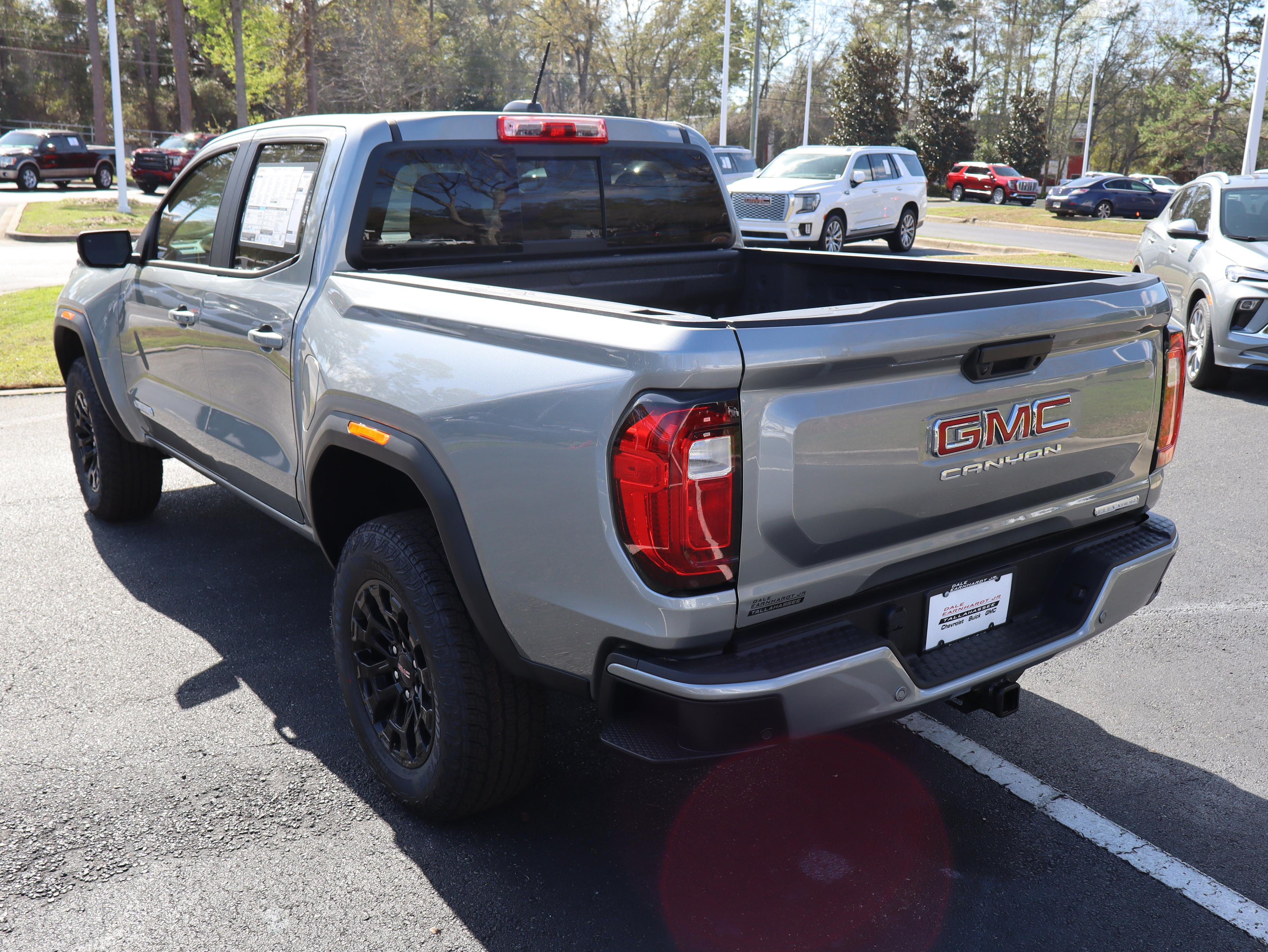 GMC Canyon Elevation Rear Wheel Drive Crew Cab - Thumbnail 7