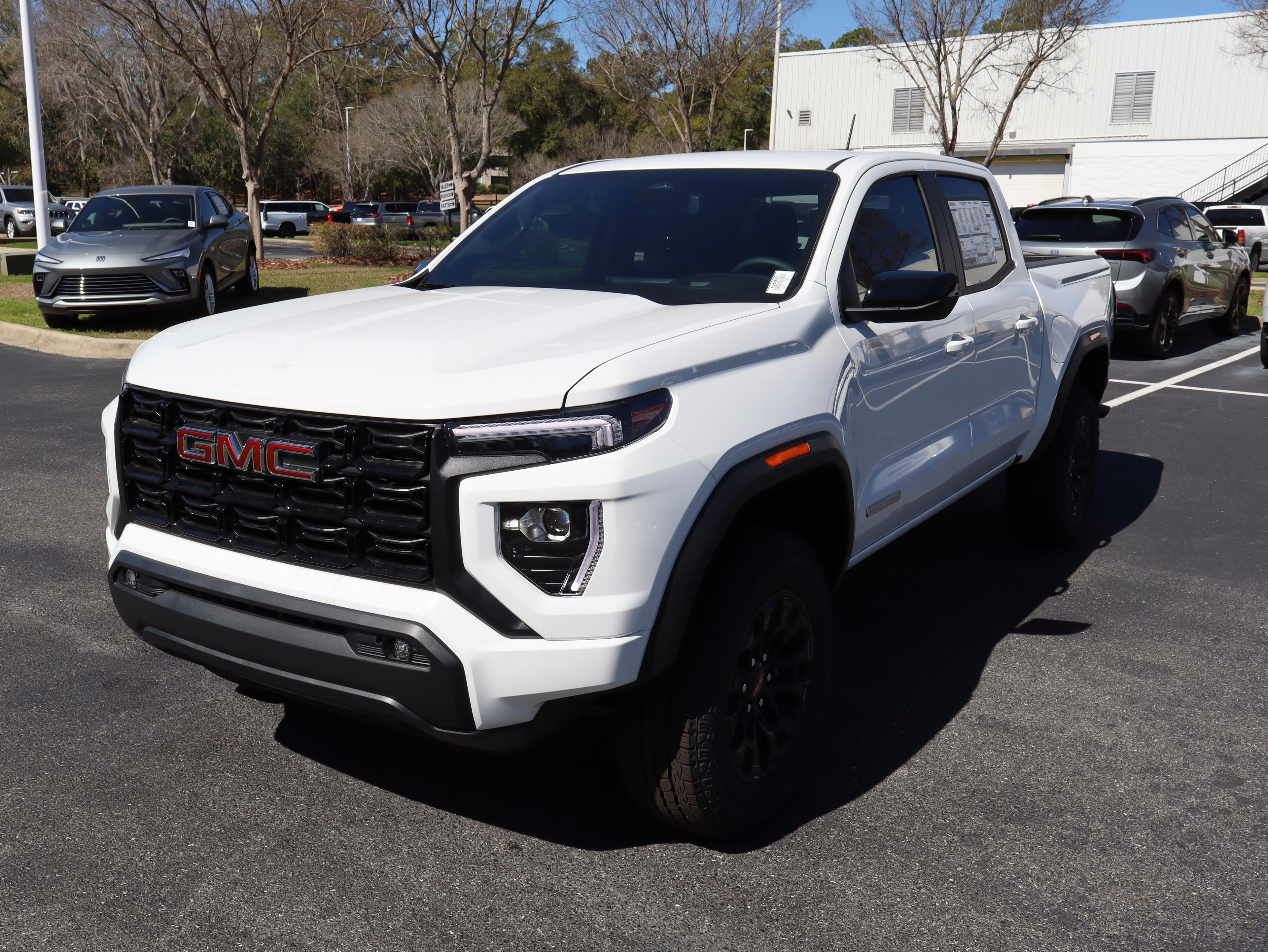 GMC Canyon Elevation Rear Wheel Drive Crew Cab - Thumbnail 5