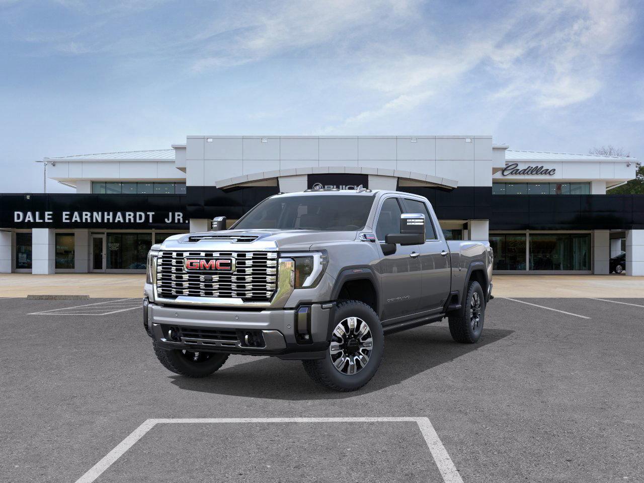 GMC Sierra 2500 Hd Denali Four Wheel Drive Crew Cab - Thumbnail 10