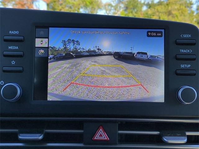 Hyundai Elantra Se Fwd 4D Sedan - Thumbnail 20