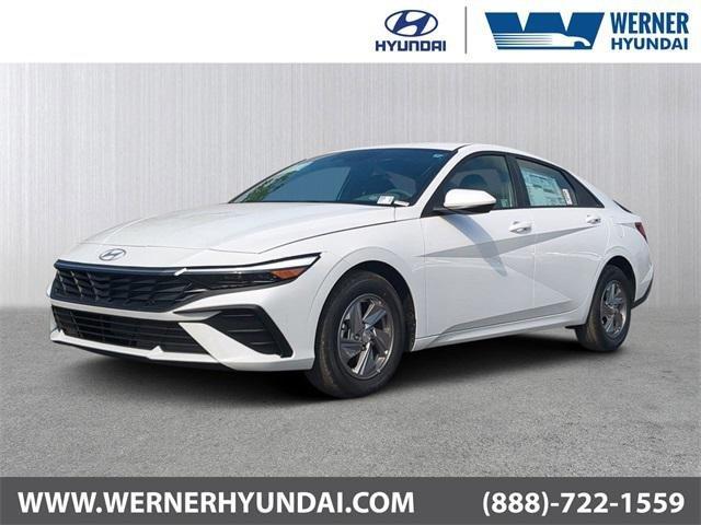 Hyundai Elantra Se Fwd 4D Sedan - View 1