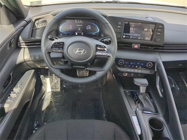 Hyundai Elantra Sel Sport Fwd 4D Sedan - Thumbnail 16