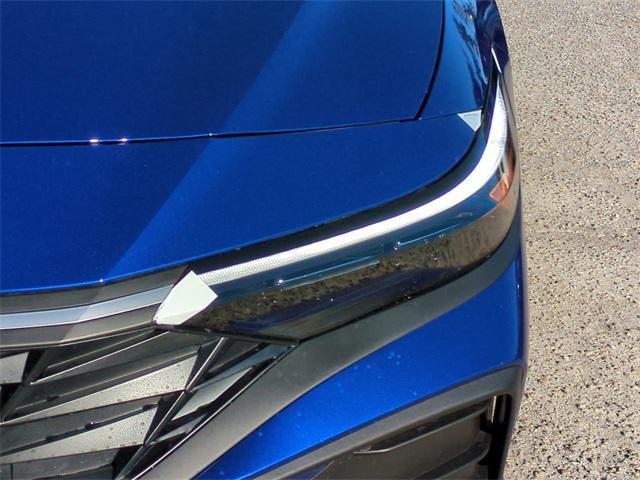 Hyundai Elantra Sel Sport Fwd 4D Sedan - Thumbnail 11