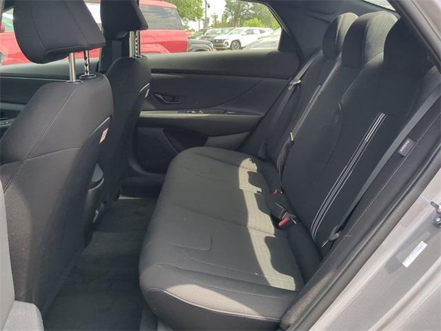 Hyundai Elantra Sel Sport Fwd 4D Sedan - Thumbnail 14