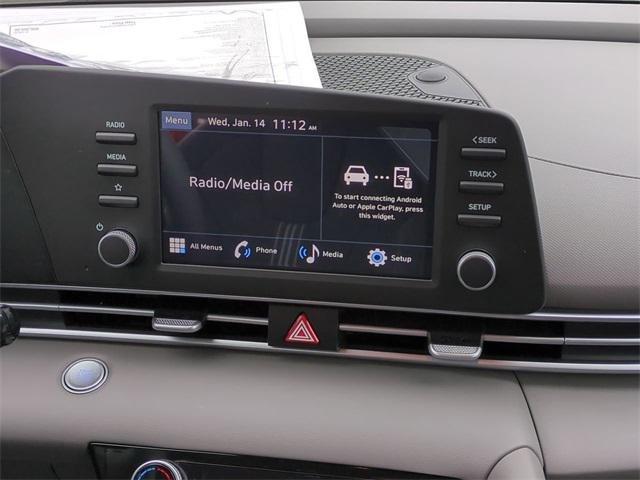 Hyundai Elantra Sel Sport Fwd 4D Sedan - Thumbnail 18