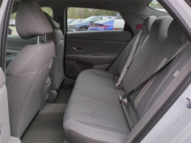 Hyundai Elantra Sel Sport Fwd 4D Sedan - Thumbnail 14