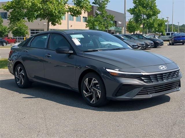 Hyundai Elantra Hybrid Sel Sport Fwd 4D Sedan - Thumbnail 4