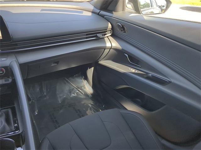 Hyundai Elantra Hybrid Sel Sport Fwd 4D Sedan - Thumbnail 17