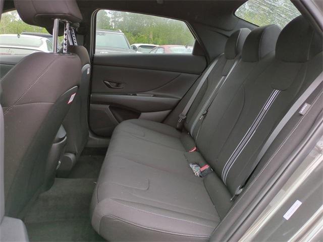 Hyundai Elantra Hybrid Sel Sport Fwd 4D Sedan - Thumbnail 14