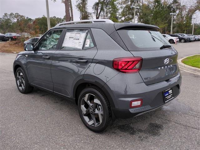 Hyundai Venue Sel W/Two-Tone Roof Fwd 4D Sport Utility - Thumbnail 8