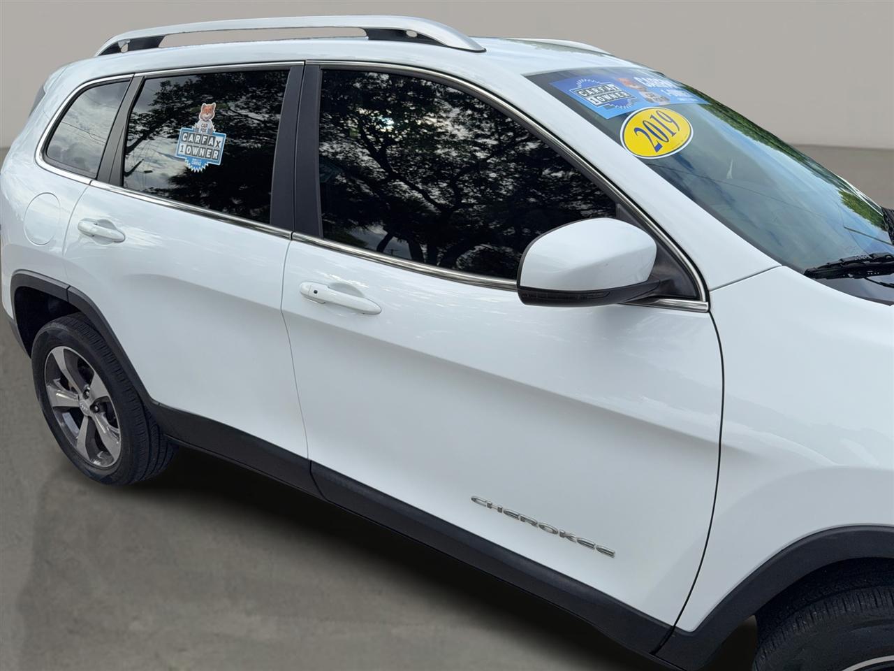 Jeep Cherokeelimited Fwd - Thumbnail 3