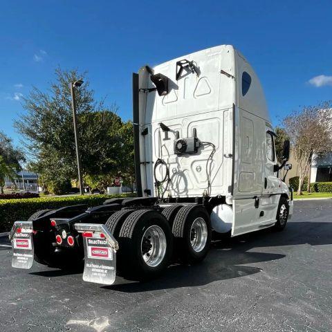 FREIGHTLINER CASCADIA - Thumbnail 5