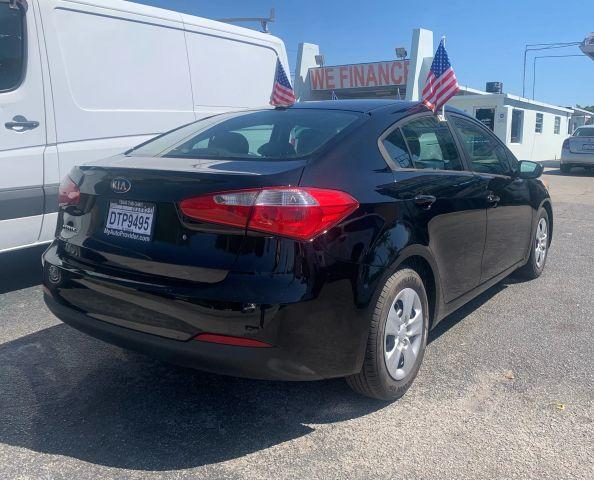 Kia FORTE - Thumbnail 4