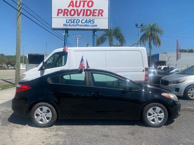 Kia FORTE - Thumbnail 3