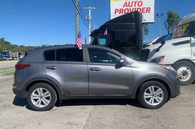 Kia SPORTAGE - Thumbnail 2