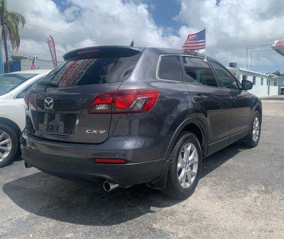 Mazda CX-9 - Thumbnail 4