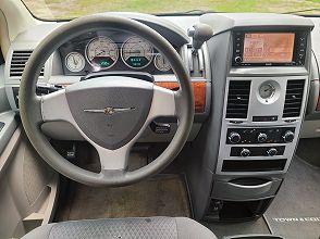 Chrysler Town & Country Lx - View 1