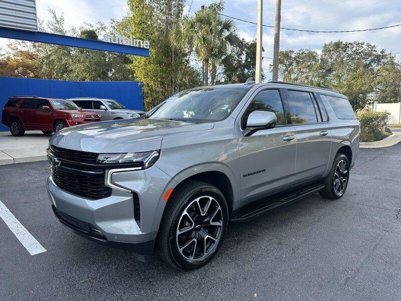 Chevrolet Suburban - View 1