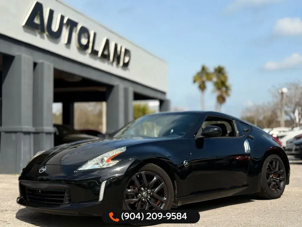 Nissan 370Z - View 1