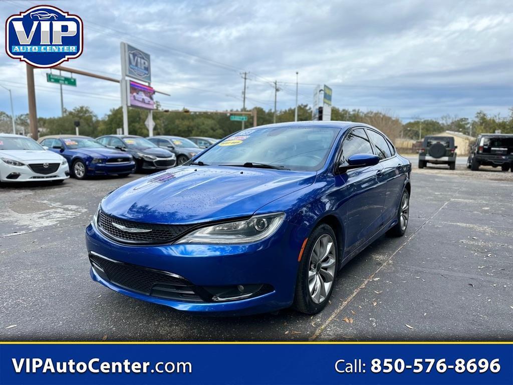 Chrysler 200 S - View 1