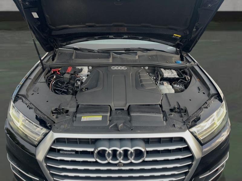 Audi Q7 45 Premium Plus - View 1