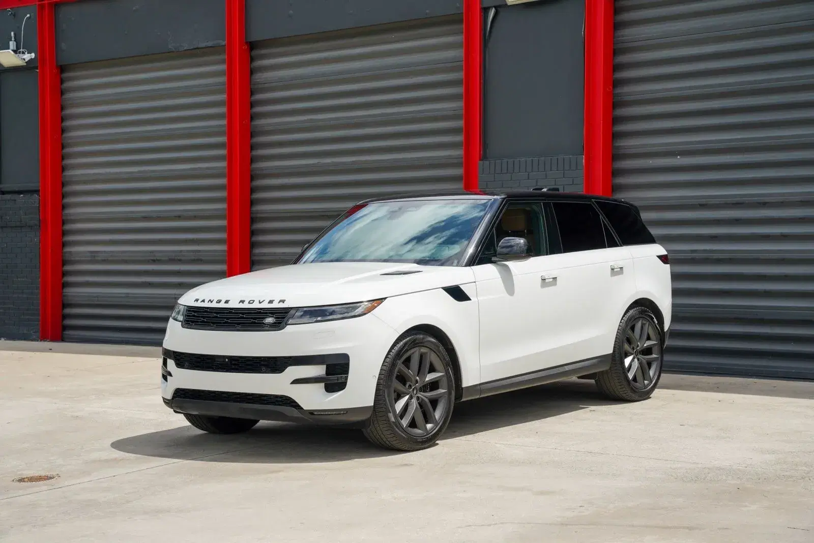 Land Rover Range Rover Sport Se - View 1
