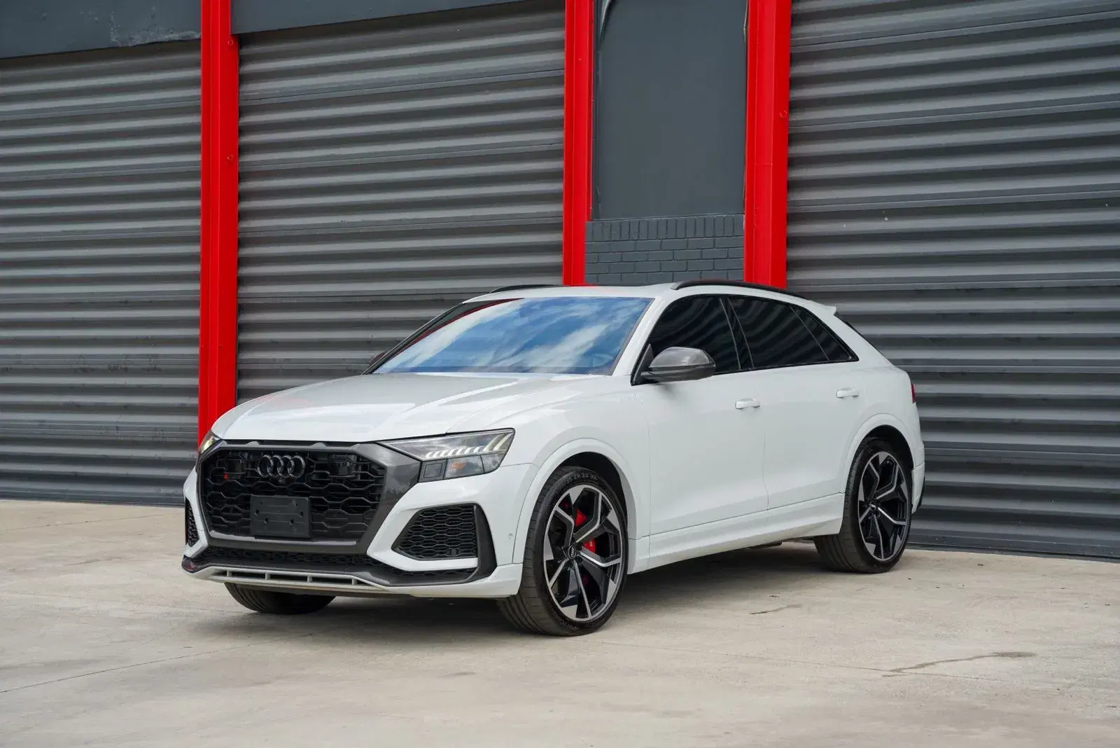 Audi Rs Q8 4.0T - View 1