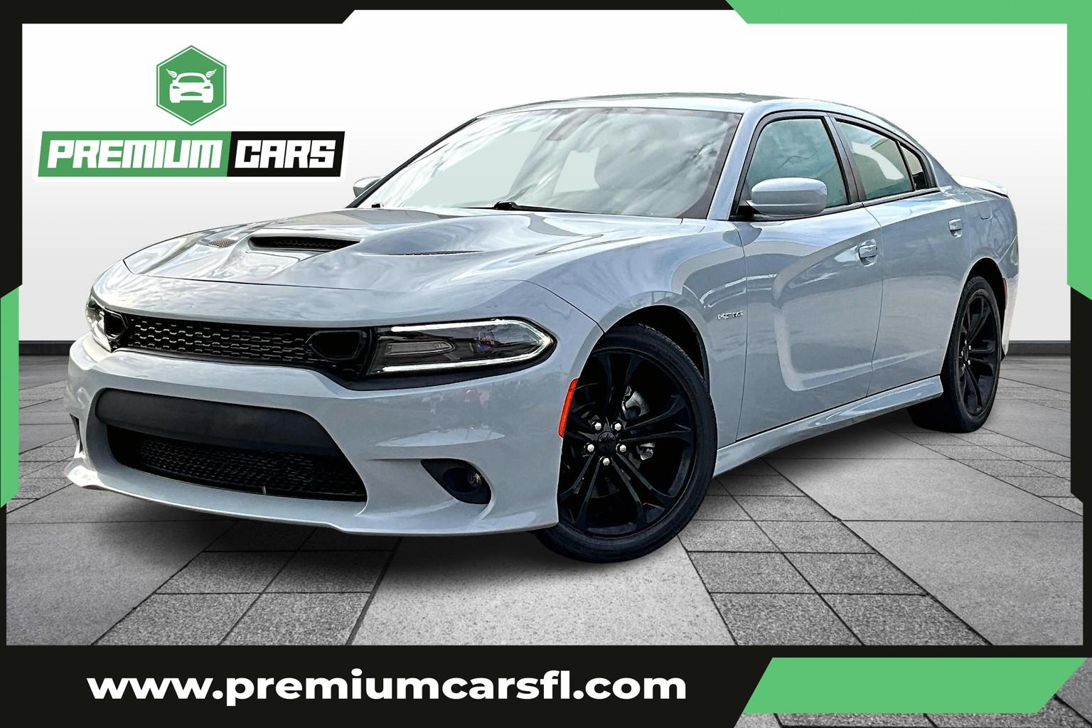Dodge Charger R/T Sedan 4D - View 1