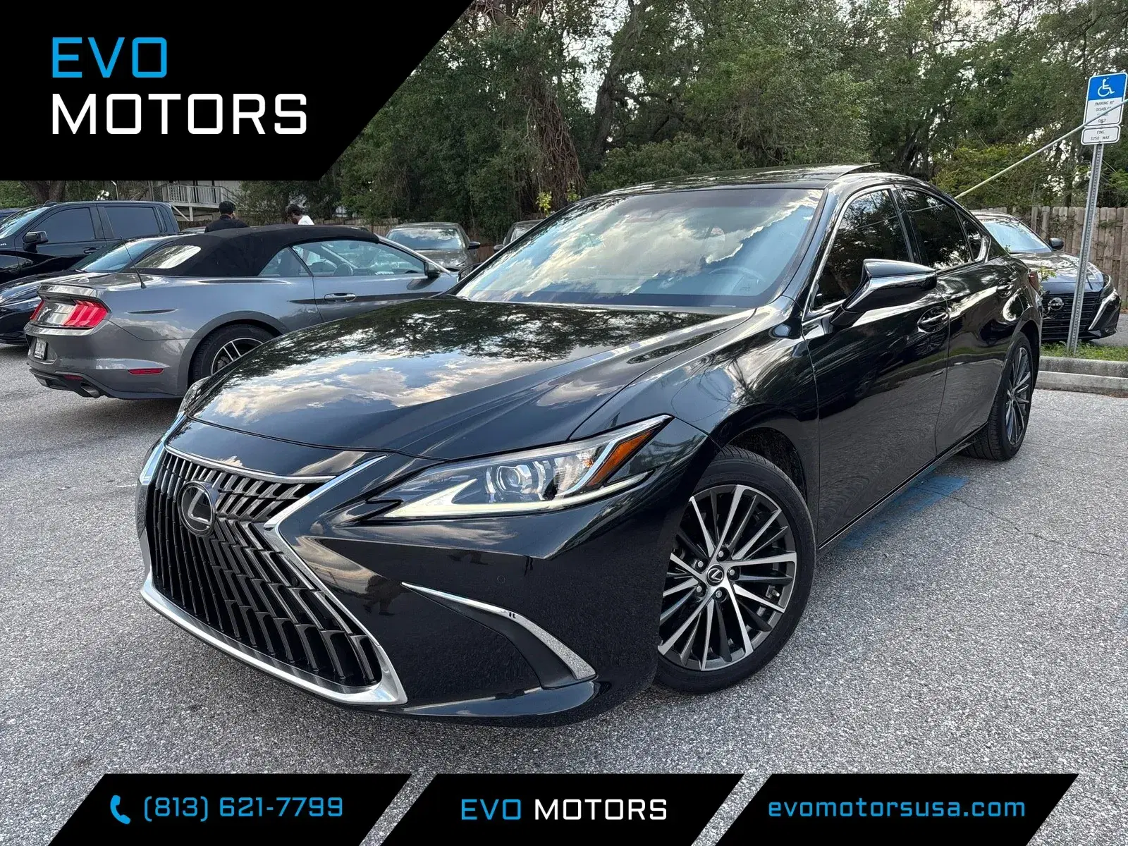 Lexus Es 350 W/Premium & Navi Pkg. Pano Sunroof. Big Display - View 1