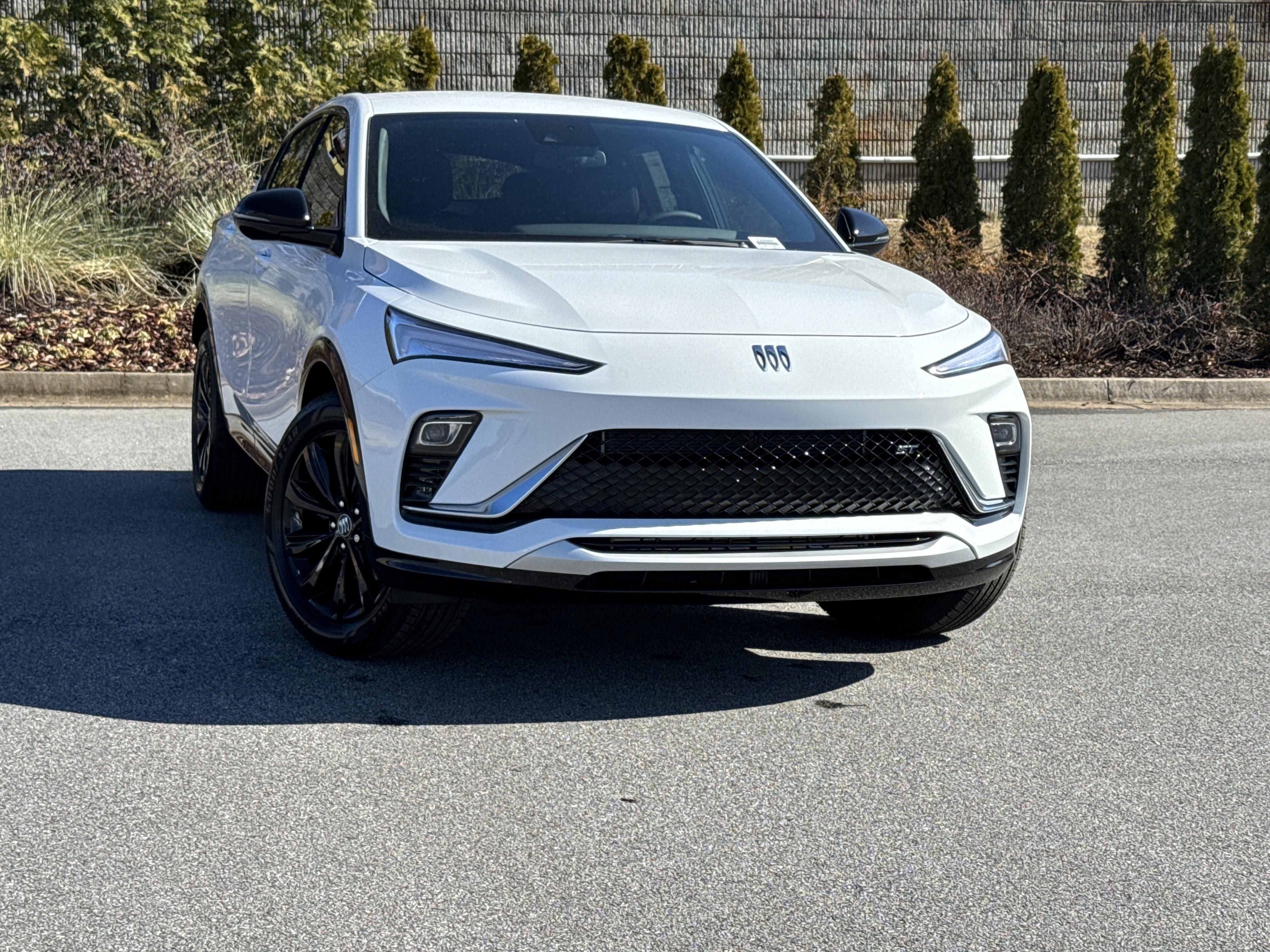 Buick Envista Sport Touring Front Wheel Drive Suv - View 1