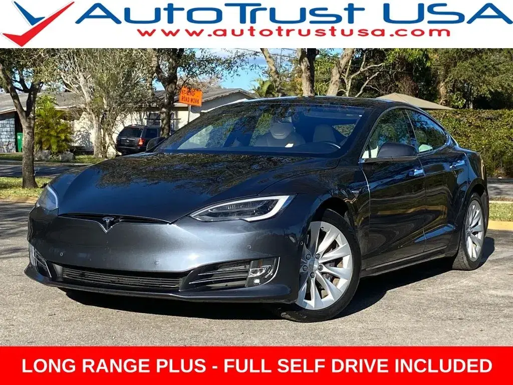 Tesla Model S Long Range - View 1