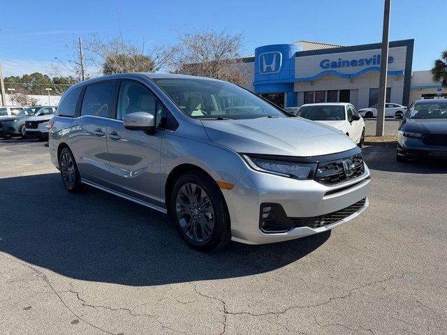 Honda Odyssey Touring - View 1